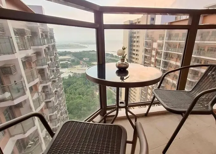3br Pent -100sqm-15pax -free Parking -pet -moa,picc,wtc,ccp