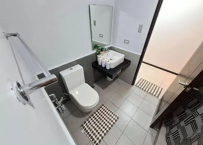 3br Pent -100sqm-15pax -free Parking -pet -moa,picc,wtc,ccp * Manila