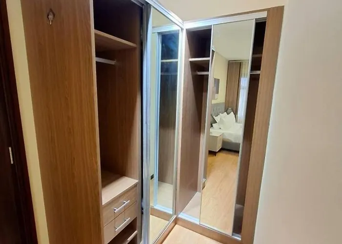 Apartamento 3br Pent -100sqm-15pax -free Parking -pet -moa,picc,wtc,ccp