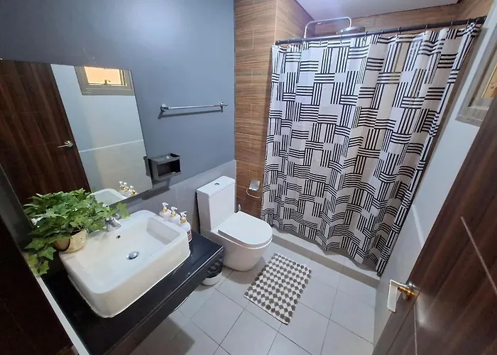 3br Pent -100sqm-15pax -free Parking -pet -moa,picc,wtc,ccp