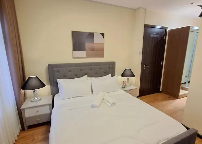 3br Pent -100sqm-15pax -free Parking -pet -moa,picc,wtc,ccp Manila