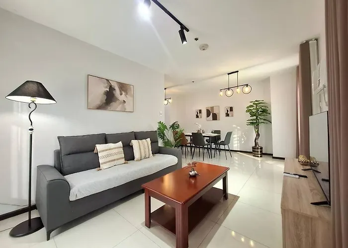 3br Pent -100sqm-15pax -free Parking -pet -moa,picc,wtc,ccp *