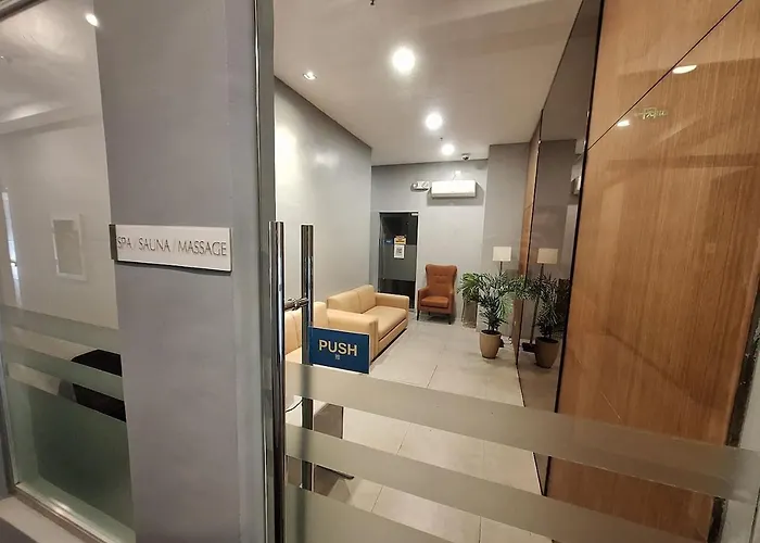 3br Pent -100sqm-15pax -free Parking -pet -moa,picc,wtc,ccp